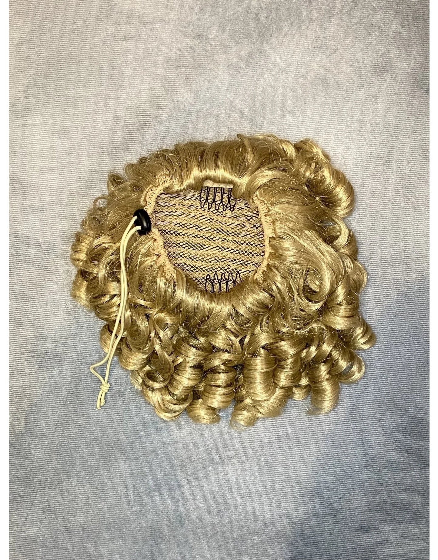 Tight Ringlets Ponytail 85