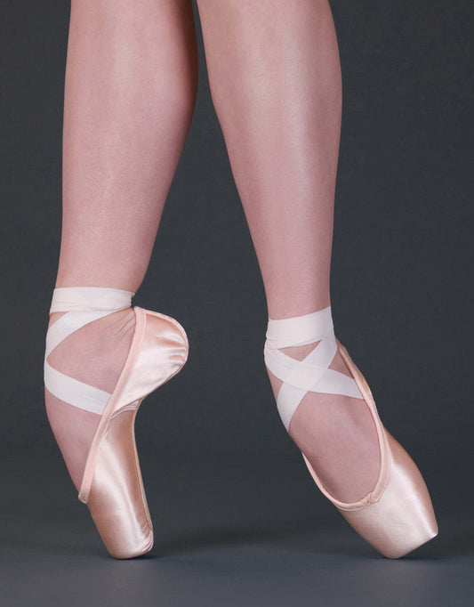 Stellar Pointe Shoe Standard Shank in Sizes 4.5 and Below